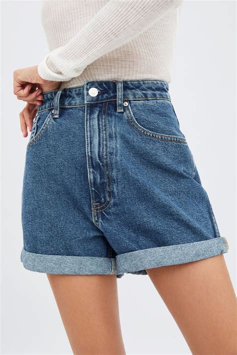 mom short outfits|zara high waisted mom shorts.